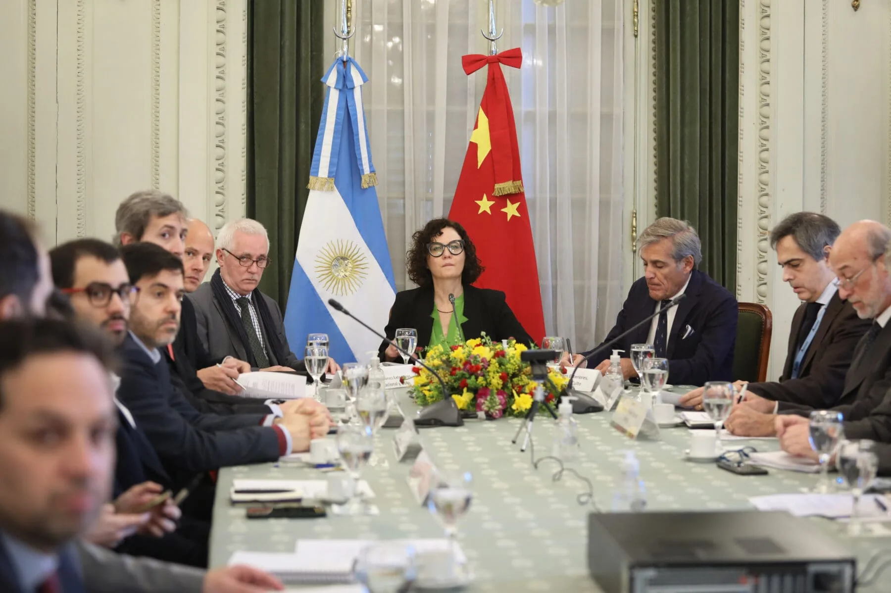 Argentina y China se reúnen para conversar sobre comercio bilateral