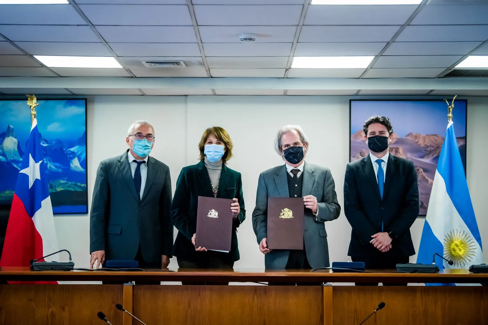 Encuentro bilateral entre Chile y Argentina en materia de defensa y seguridad