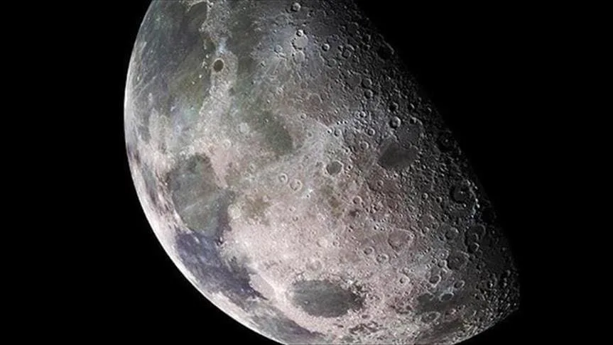 China encuentra un nuevo mineral en la luna