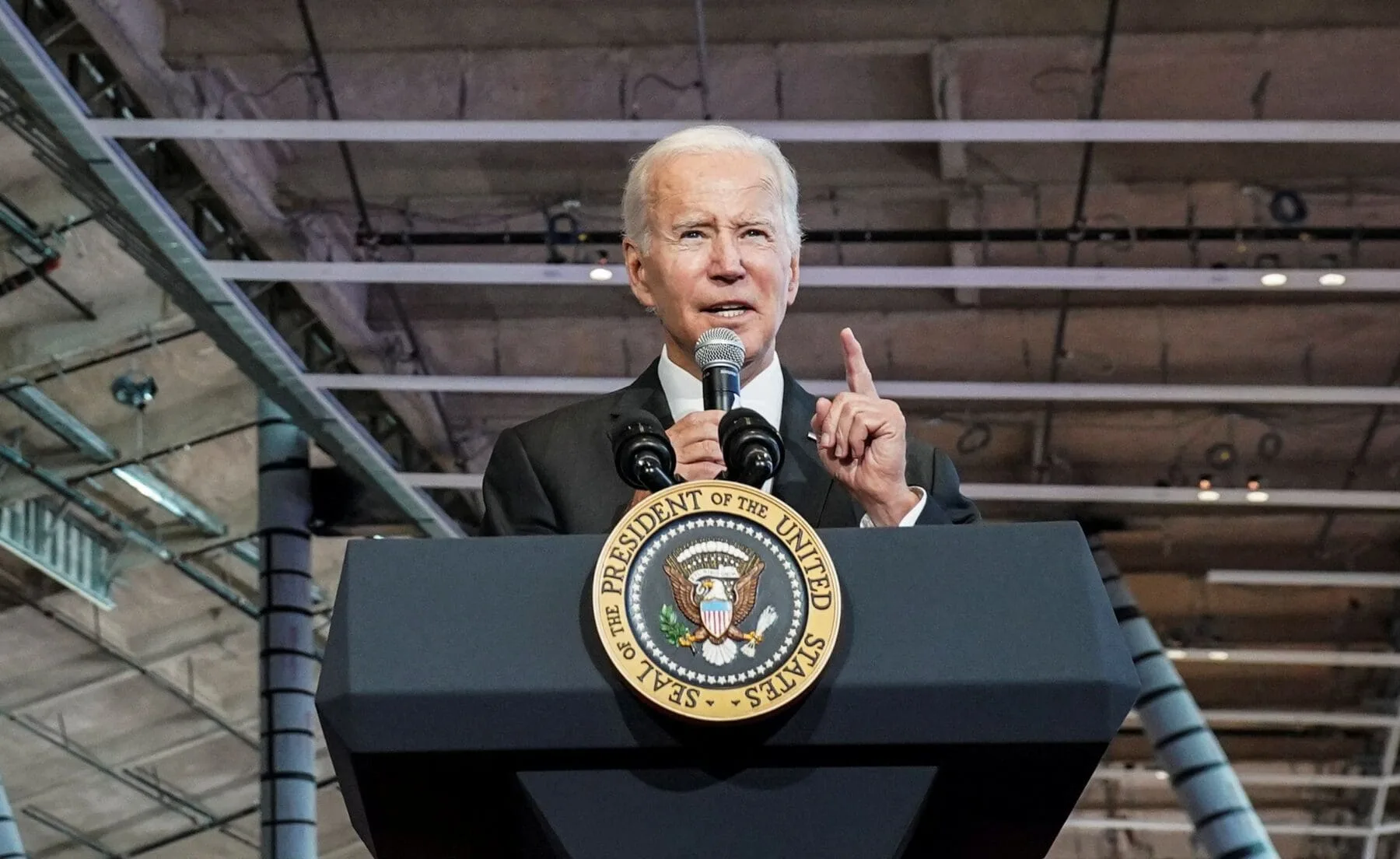 Según Biden, las fuerzas estadounidenses defenderían Taiwán en caso de un “ataque sin precedentes”