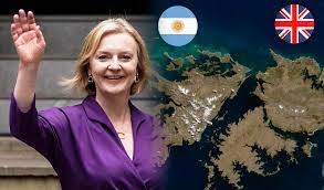 El gobierno de ocupación de Malvinas homenajea a Isabel II y remarca su apoyo a Liz Truss