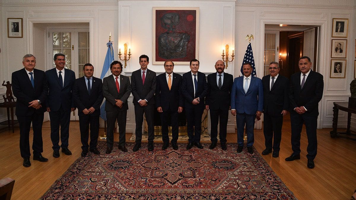 Los gobernadores del Norte Grande viajan a Estados Unidos en búsqueda