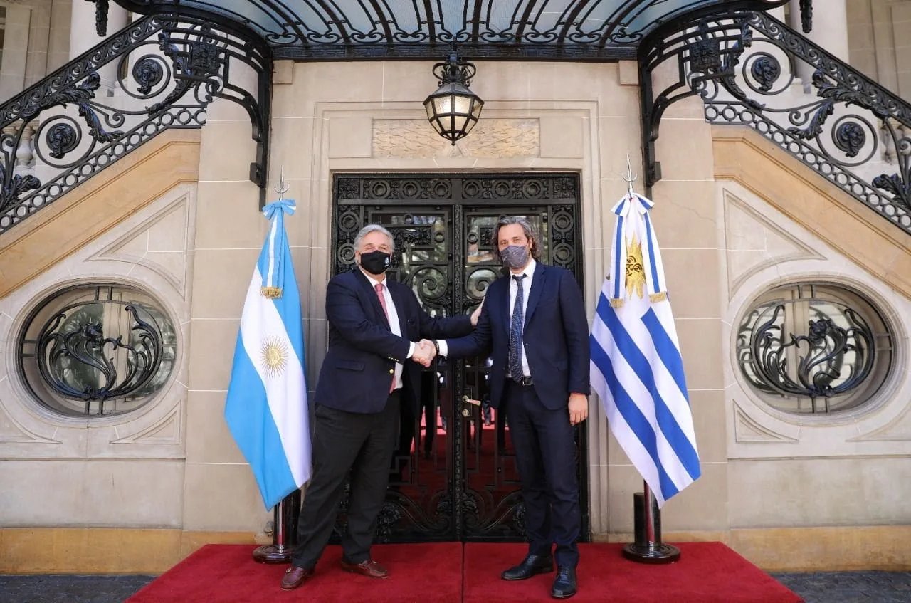 Malvinas: la representación ilegal del gobierno británico en Uruguay genera el rechazo argentino