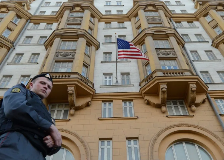 A Russian police officer patrols a street in front of the US Embassy  in Moscow, the headquarters of US Agency for International Development (USAID ) Russia’s mission, on September 20, 2012. Russia said yesterday it had given USAID until October 1 to halt its work as the US aid agency was meddling in domestic politics, a move that risks sparking a new diplomatic crisis with Washington. AFP PHOTO / KIRILL KUDRYAVTSEV        (Photo credit should read KIRILL KUDRYAVTSEV/AFP/GettyImages)