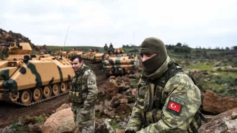 Fuerzas Armadas turcas se preparan para una operación terrestre en Siria