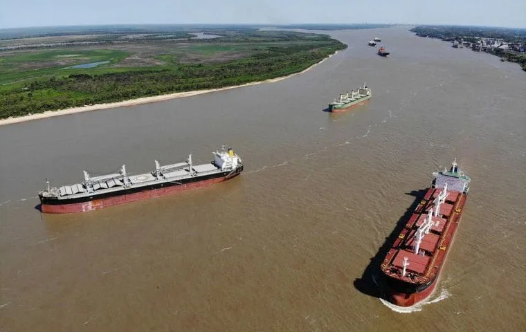 Nueva disposición del gobierno argentino genera preocupación en productores y empresarios de Paraguay