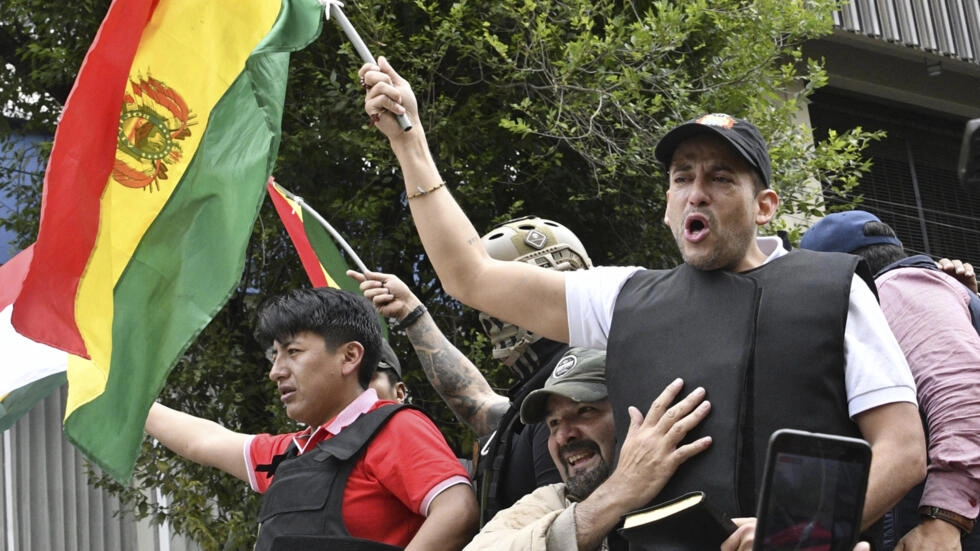 Bolivia: detienen al gobernador Luis Fernando Camacho