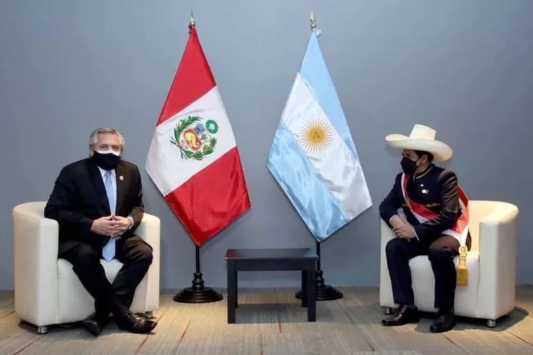 Cancillería Argentina se pronuncia por la situación política de Perú