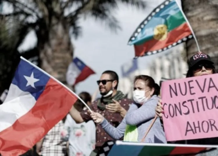 Télam