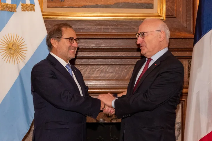 El embajador Jorge Argüello recibió en la Embajada Argentina en Washington a su homólogo francés