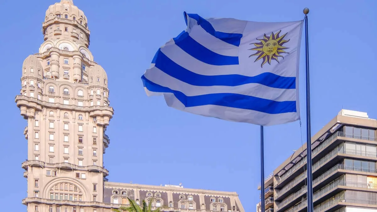 El gobierno de Uruguay niega el acceso a un buque de guerra iraní