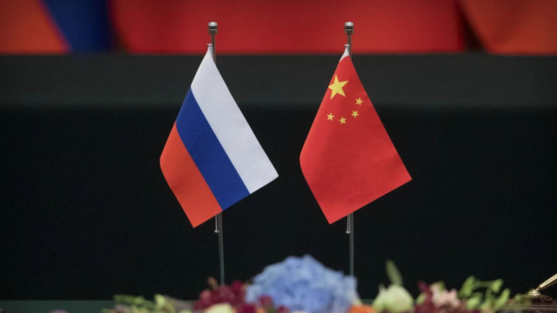 China promete profundizar su relación con Rusia