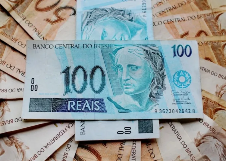 Con el objetivo de cumplir metas fiscales, el gobierno de Lula congela 15.000 millones de reales del presupuesto 2024