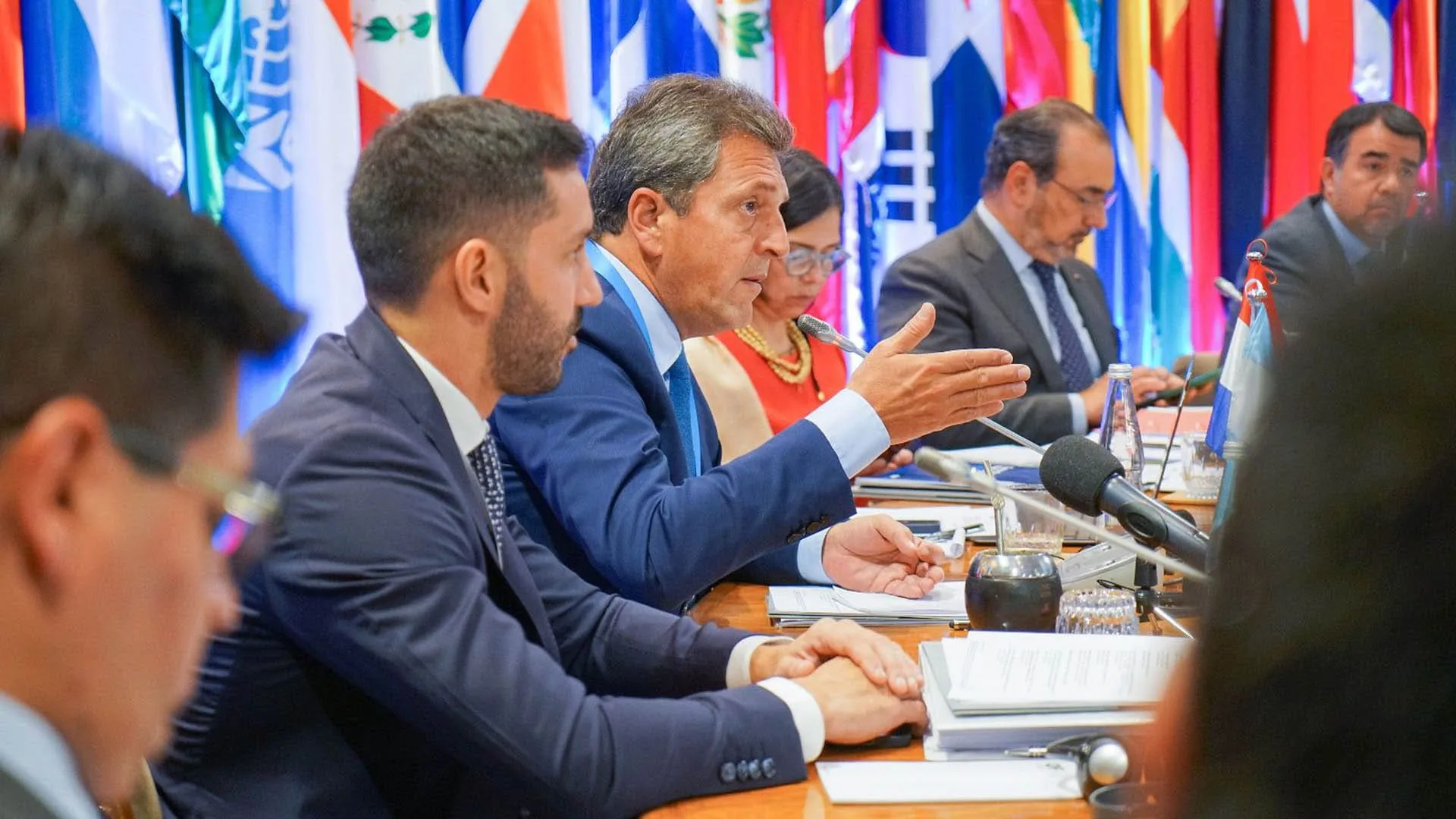 Argentina denuncia que Europa exige políticas ambientales mientras reabre plantas de carbón