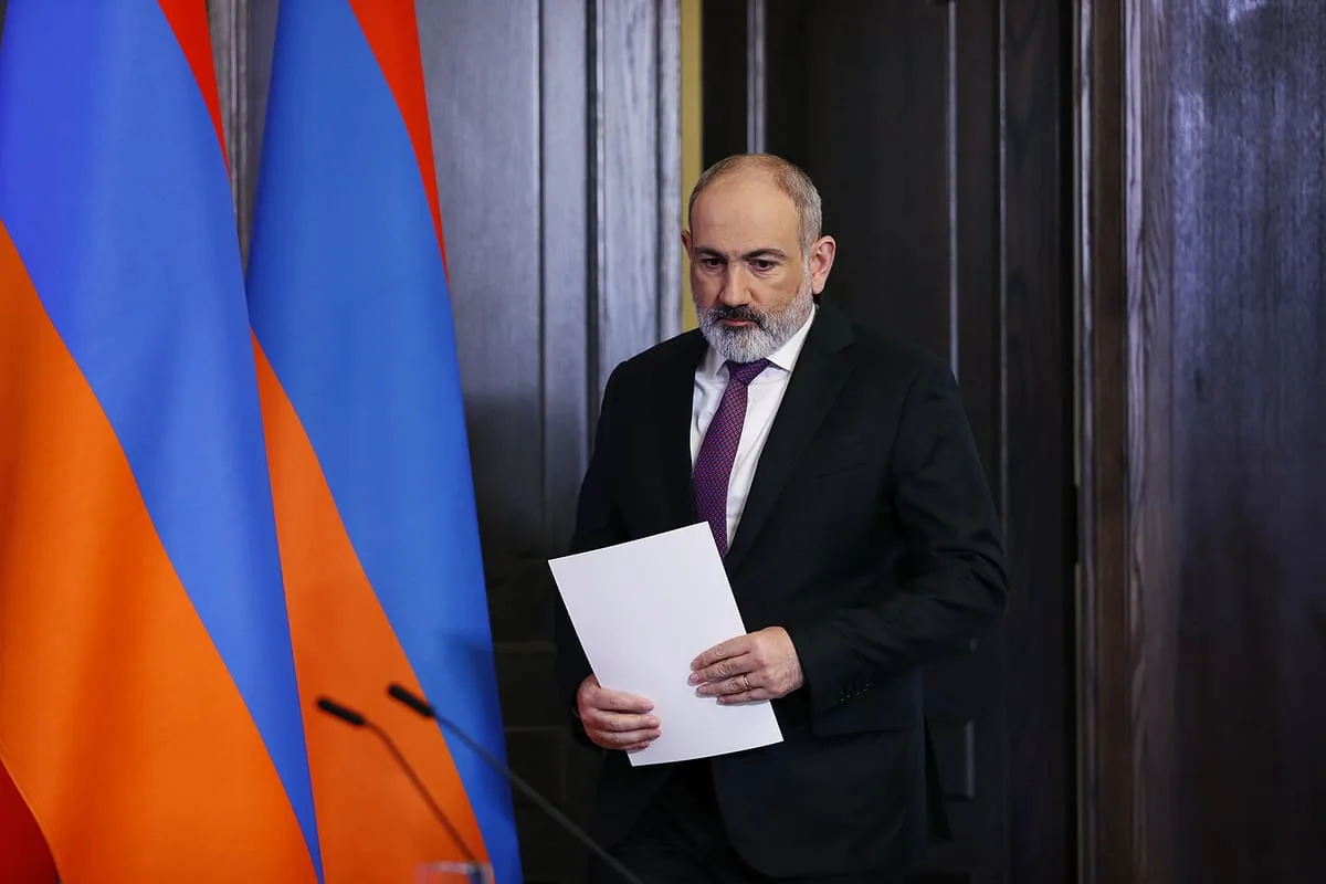 El Primer Ministro de Armenia da una conferencia de prensa sobre el acuerdo de paz con Azerbaiyán