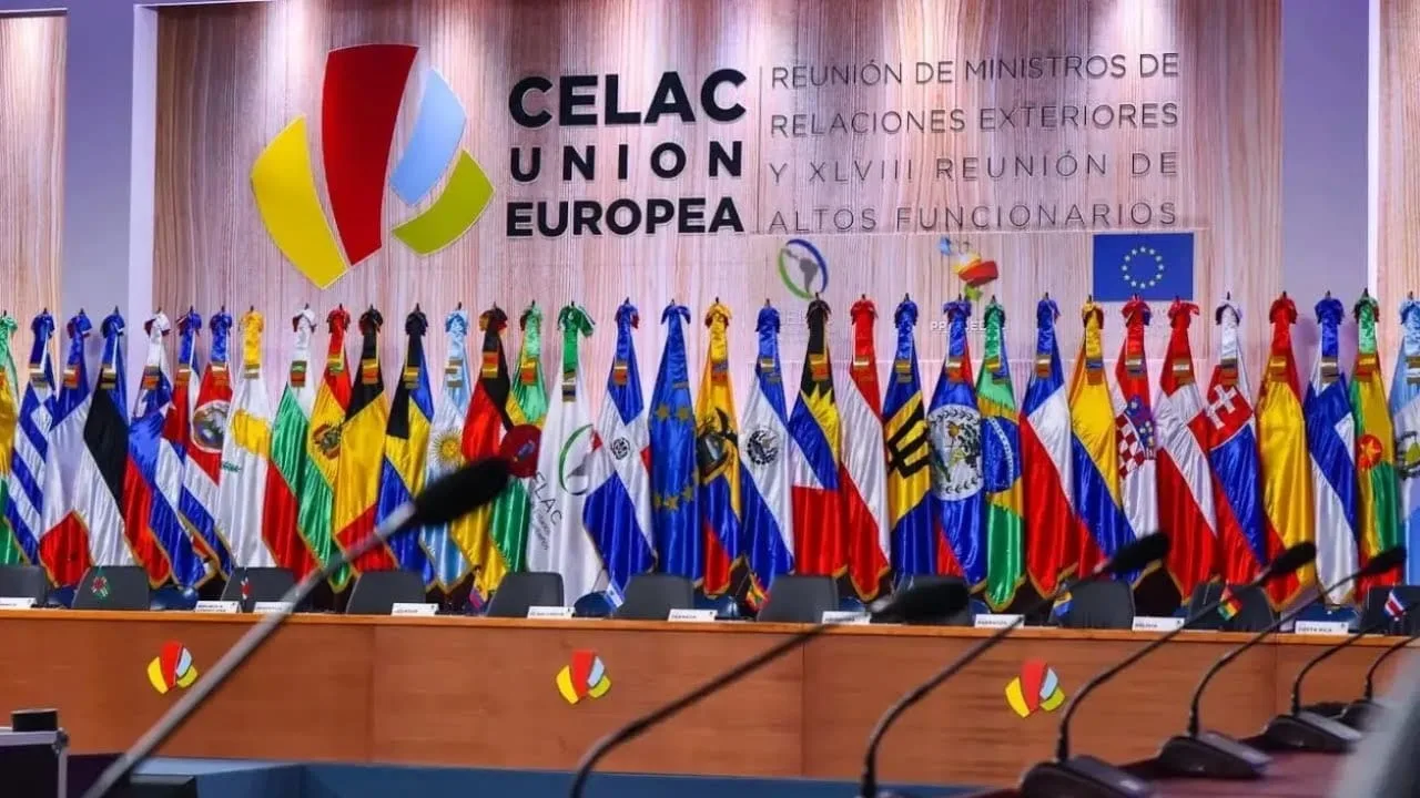 Argentina participa en la Cumbre CELAC-UE con expectativas y escepticismos