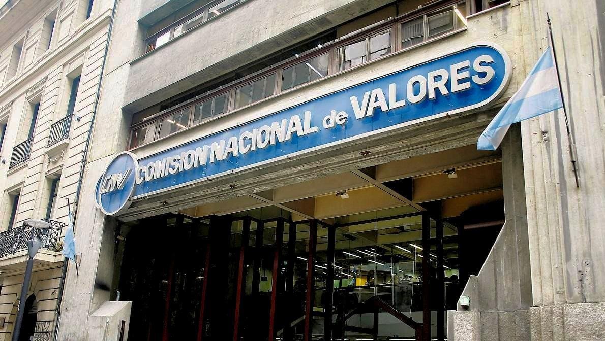 Hackeo masivo a inversionistas en Argentina: la Comisión Nacional de Valores afectada