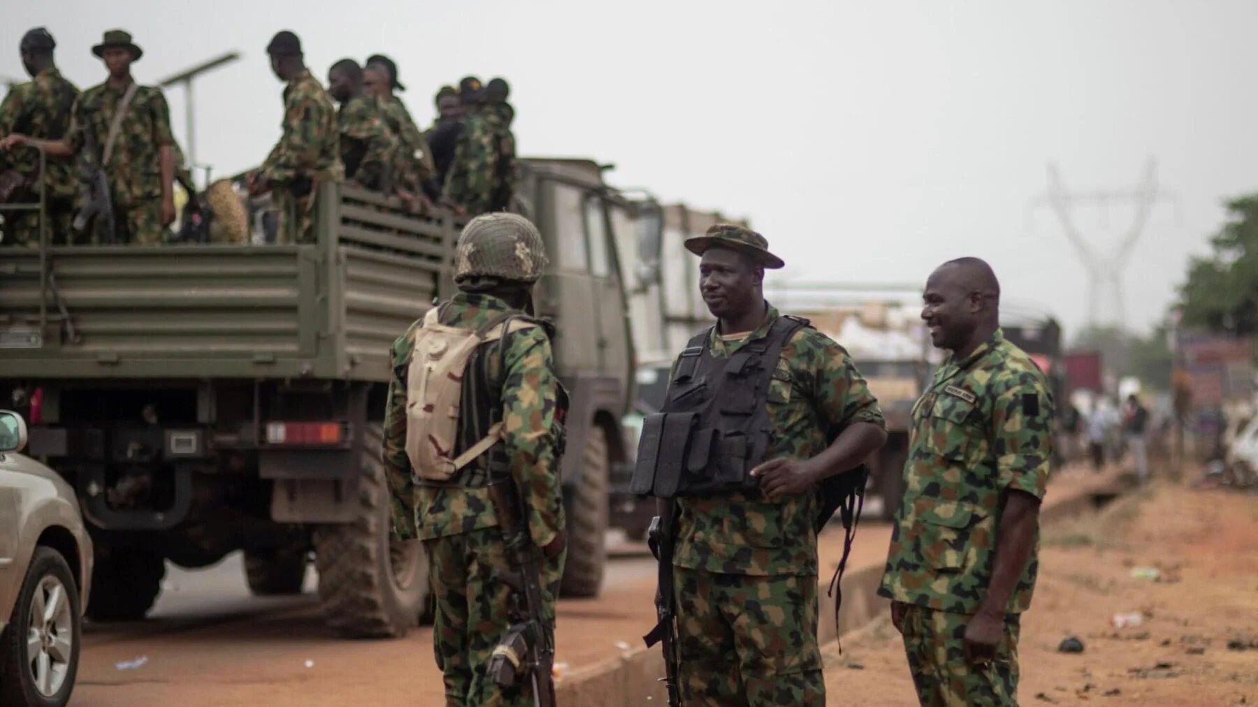 Nigerinos llaman a un reclutamiento masivo de voluntarios ante una posible invasión
