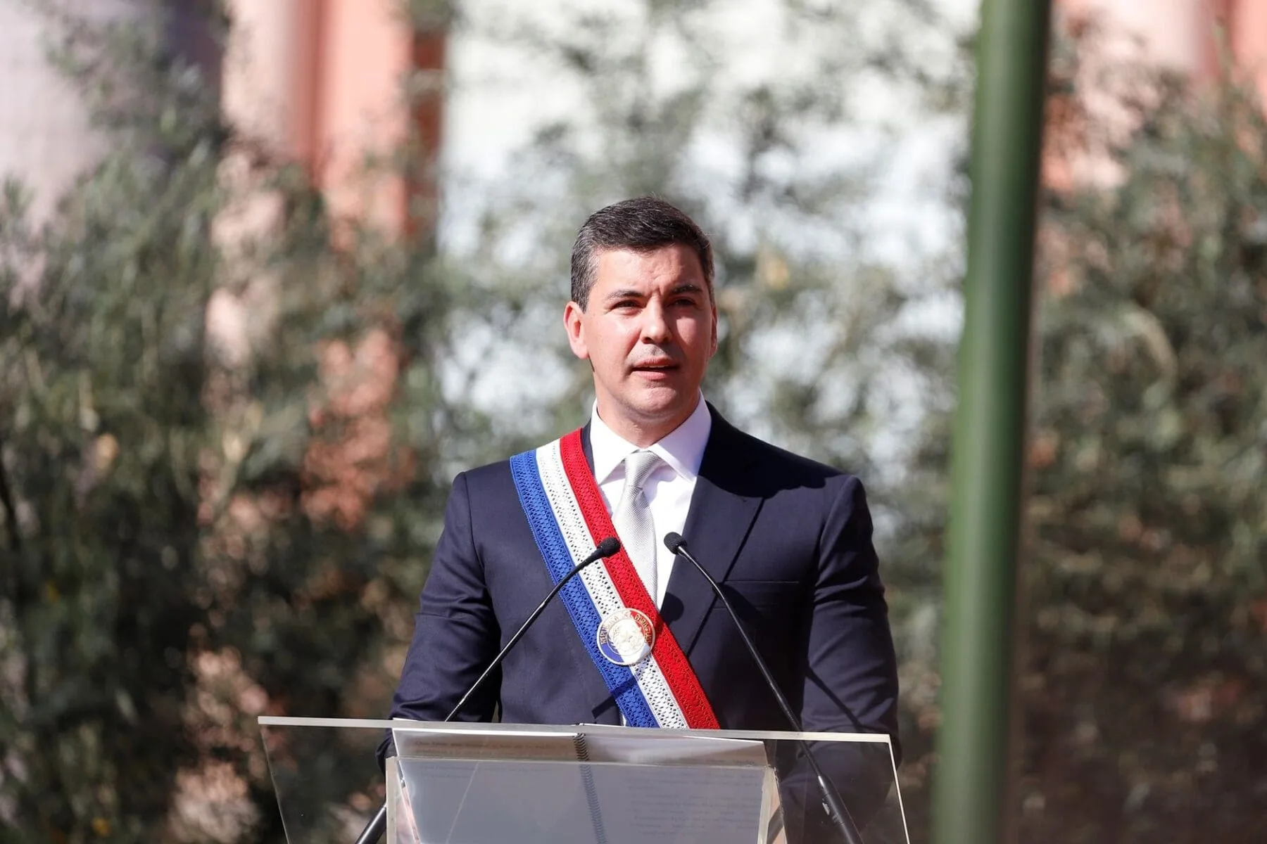 Asume Santiago Peña, el nuevo presidente de Paraguay