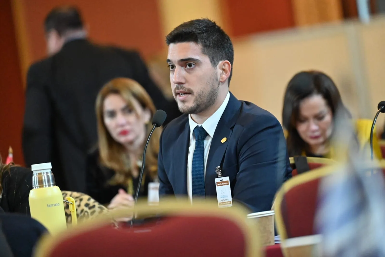 Hidrovía: diputado paraguayo afirma que está dispuesto a ir a la guerra con Argentina