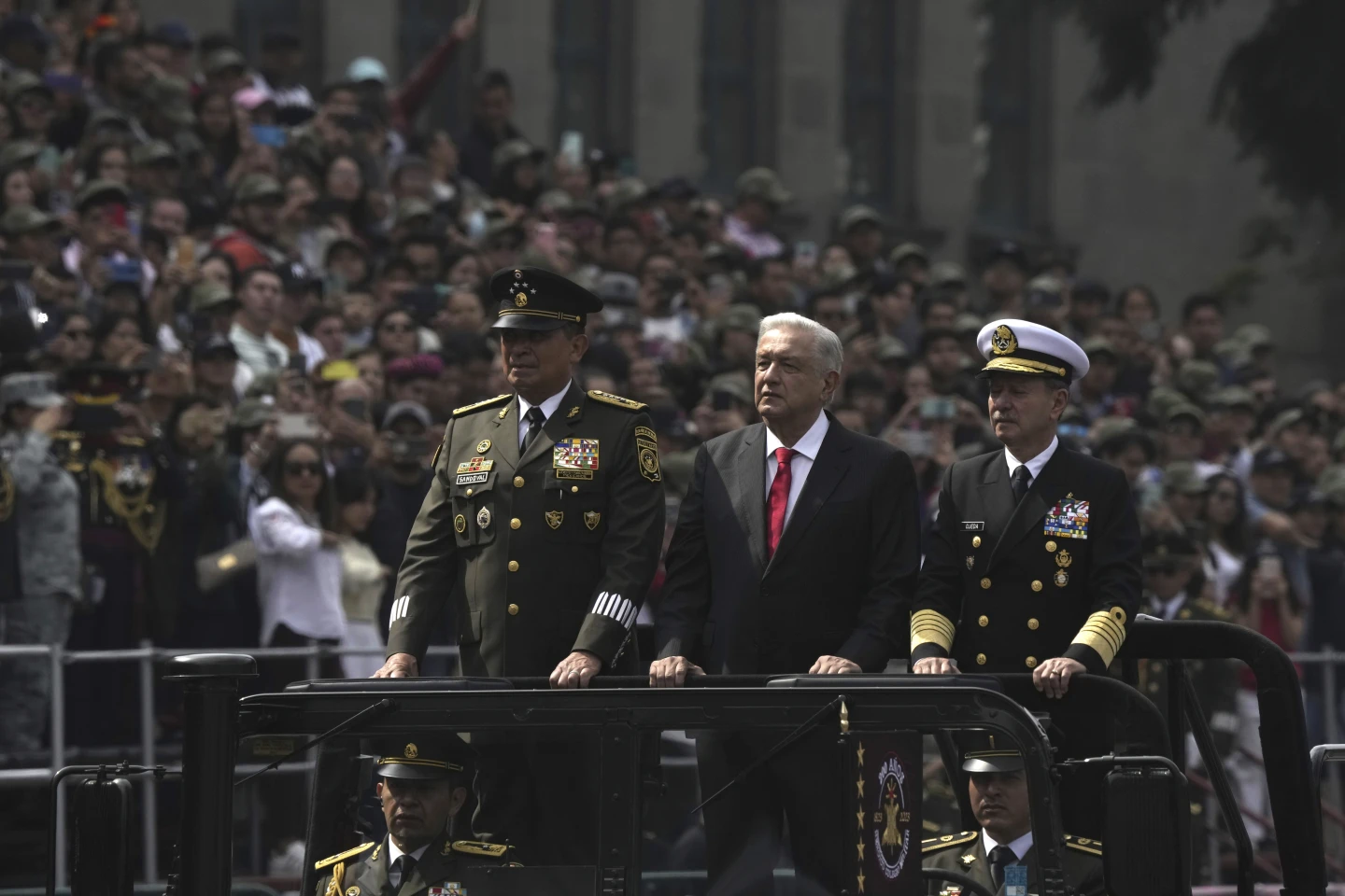 El presidente mexicano defiende inclusión de contingente militar ruso en desfile de Independencia