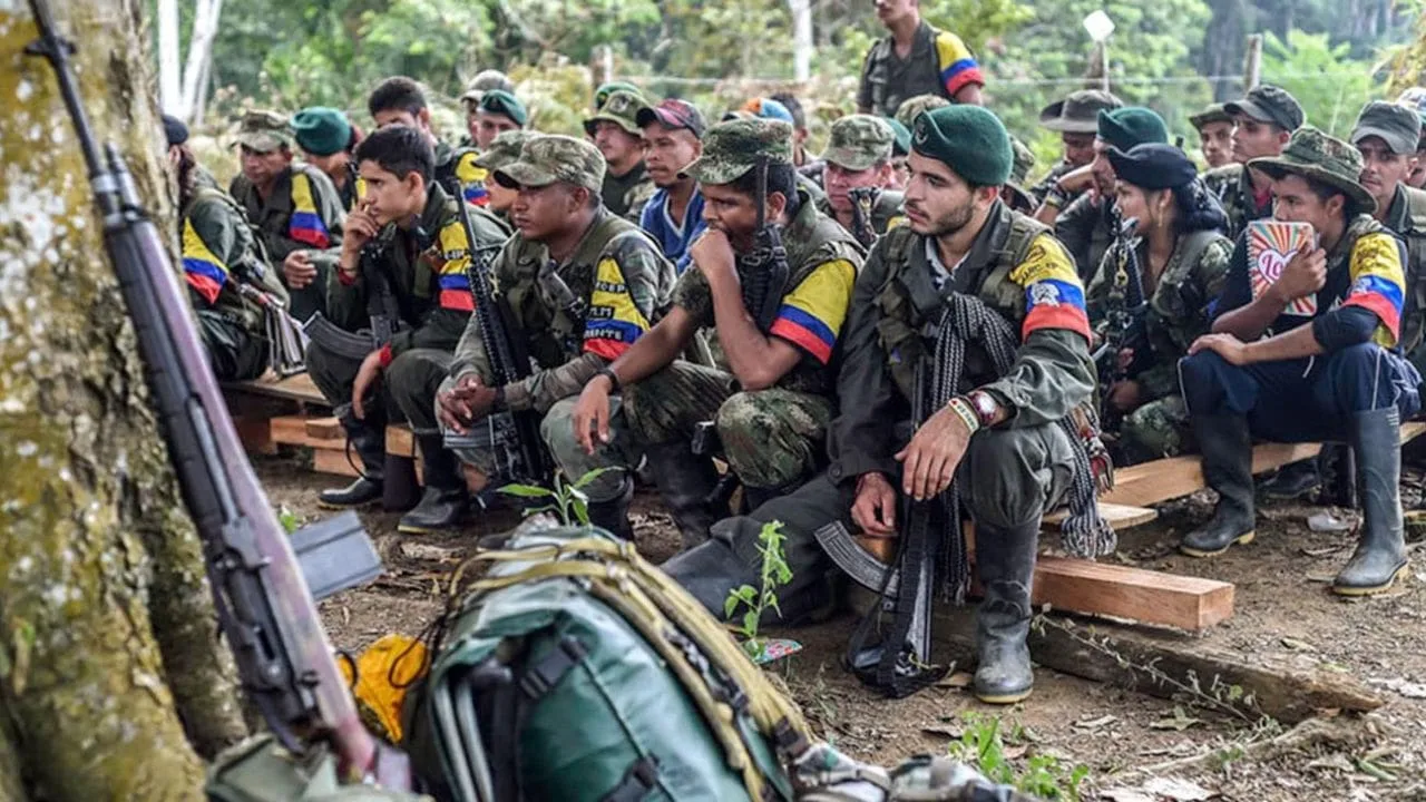 Colombia y las FARC pactaron un alto al fuego de diez meses