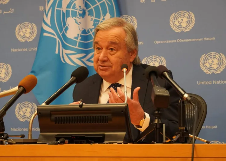 @PUúAÄj[[NÌA{Åú{fBAÌC^r[É¶éOeX±·i¤¯j