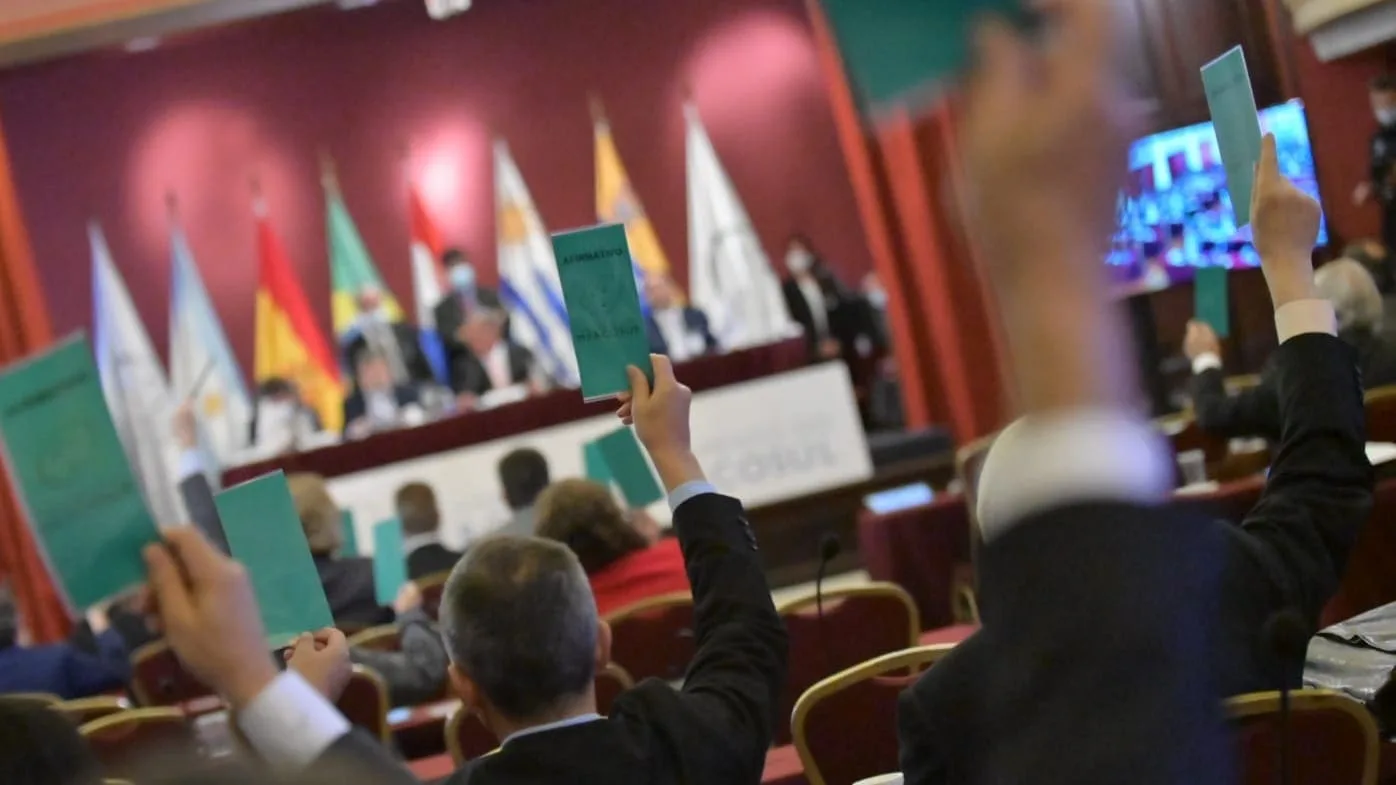 Diputados paraguayos llevan la Crisis de la Hidrovía ante el Parlasur