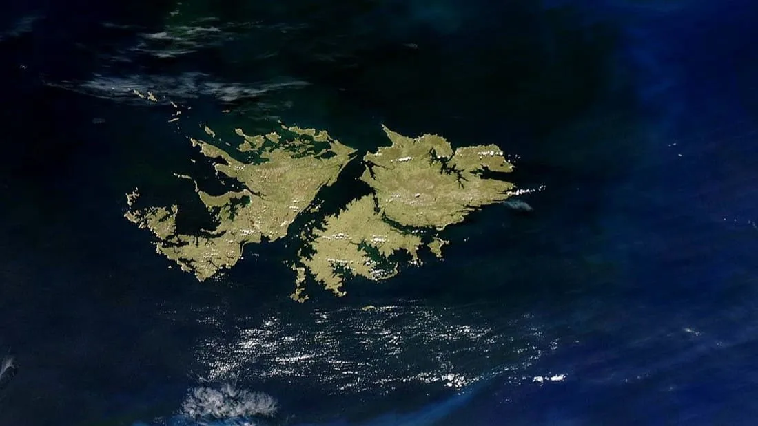 El Reino Unido considera a las Islas Malvinas como destino de deportación