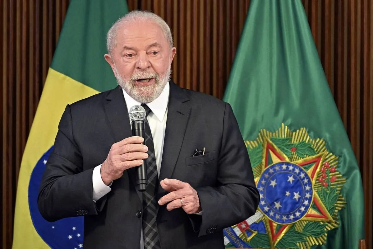 Lula Da Silva culminó su última gira internacional del año en Medio Oriente