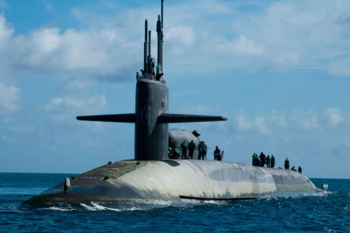 Un submarino nuclear estadounidense ha llegado a Medio Oriente y profundiza las tensiones en la región
