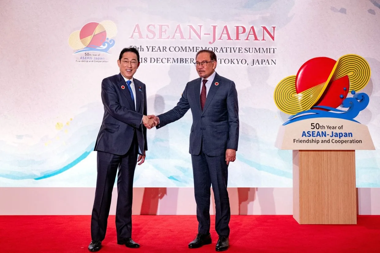 Alianza estratégica: ASEAN y Japón fortalecen vínculos en Medio de tensiones regionales con China