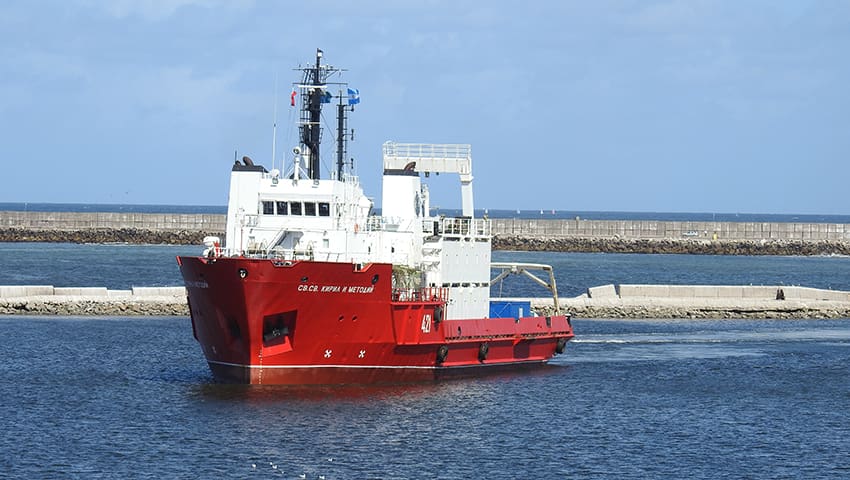 Buque de investigación búlgaro hace una escala estratégica en Mar del Plata rumbo a la Antártida