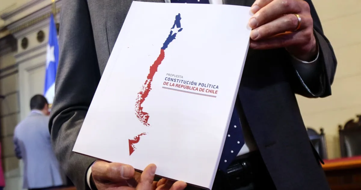 Chile votará el plebiscito constitucional en medio de la incertidumbre económica