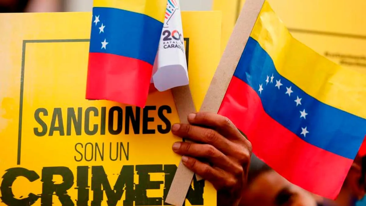 Estados Unidos revisa sus sanciones a Venezuela: preocupación por detenidos estadounidenses y presos políticos