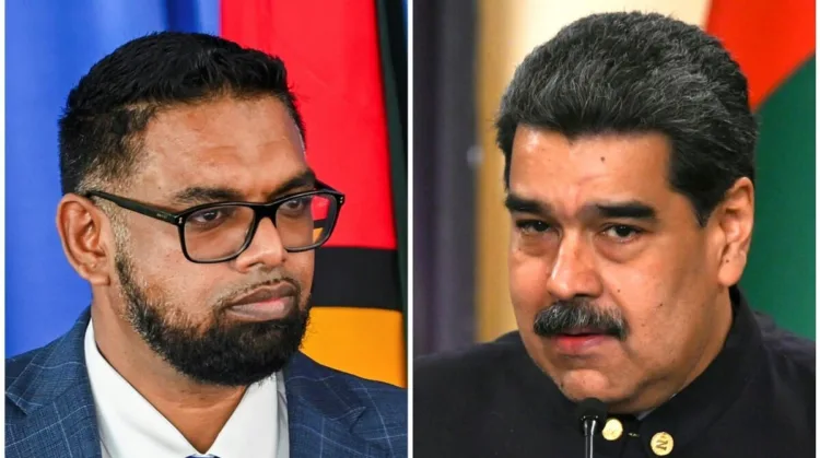 El presidente de Guyana, Irfaan Ali, suele confrontar con su par venezolano, Nicolás Maduro, por el control del Esequibo (Photo by Keno GEORGE and Federico PARRA / AFP)