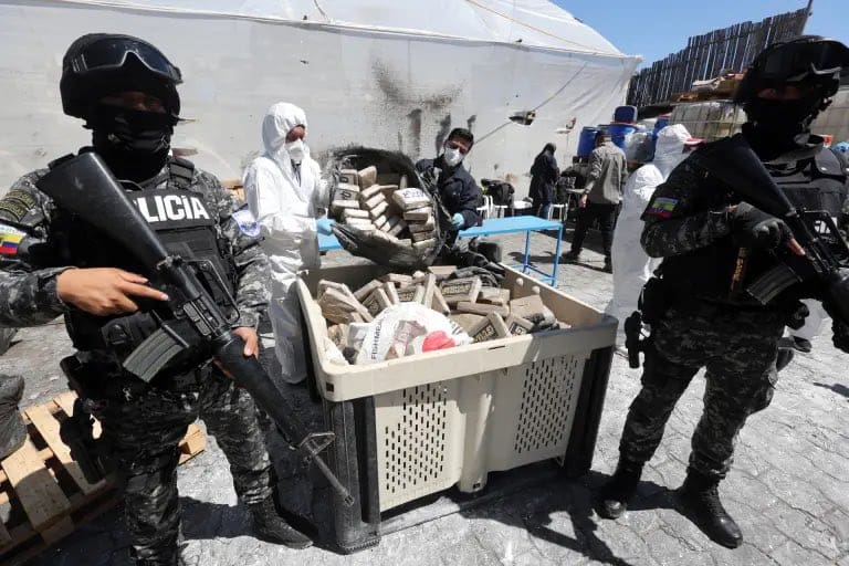 Ecuador incauta el mayor decomiso de cocaína en su historia