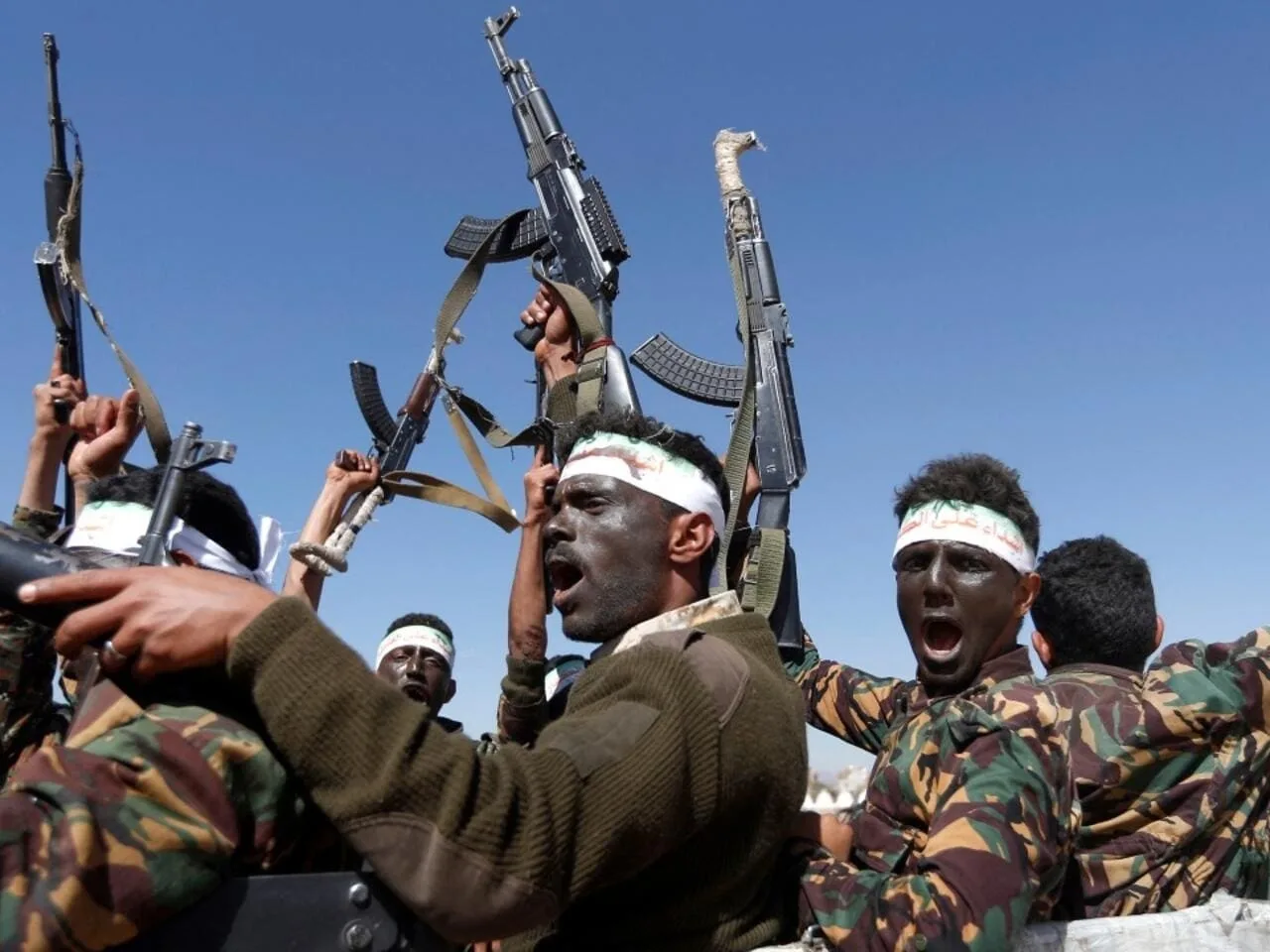 Ampliación del conflicto en el Mar Rojo: detalles de los ataques de Estados Unidos y el Reino Unido en Yemen