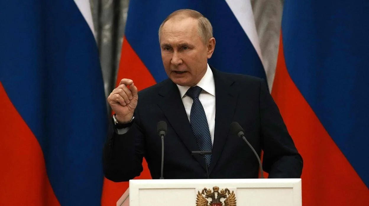 Putin amenaza con emplear armas nucleares si Occidente despliega tropas en Ucrania