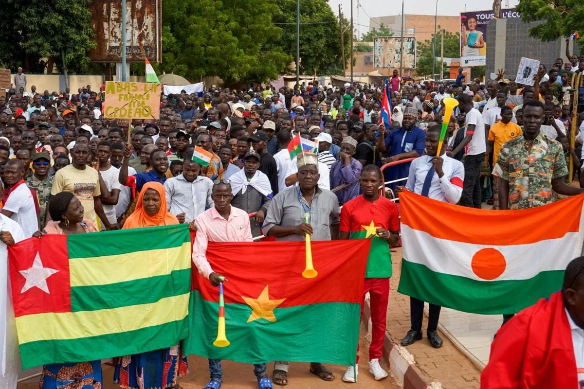 Níger, Malí y Burkina Faso formarán una fuerza militar conjunta para luchar contra el yihadismo
