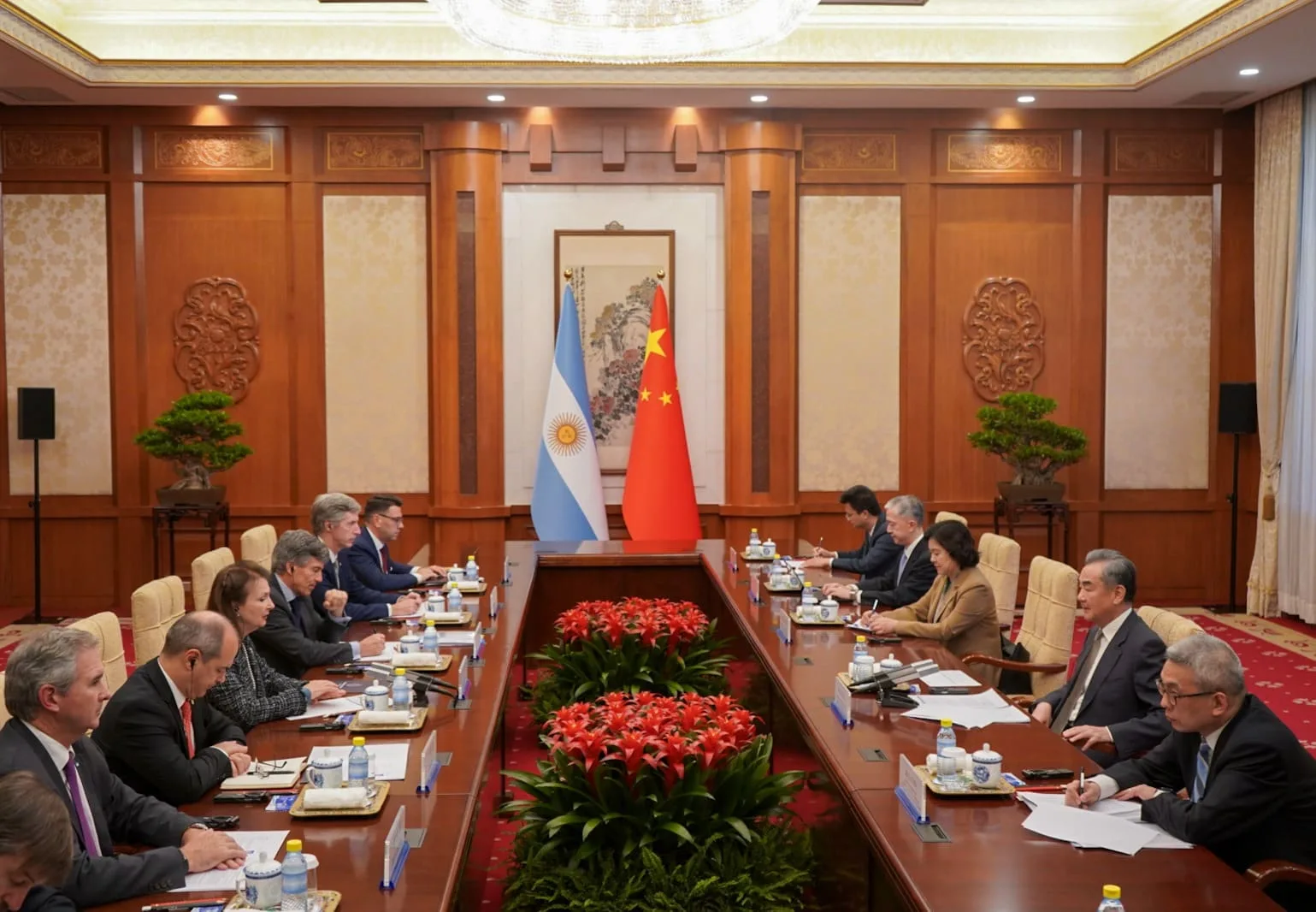Argentina y China acuerdan potenciar la relación política y comercial