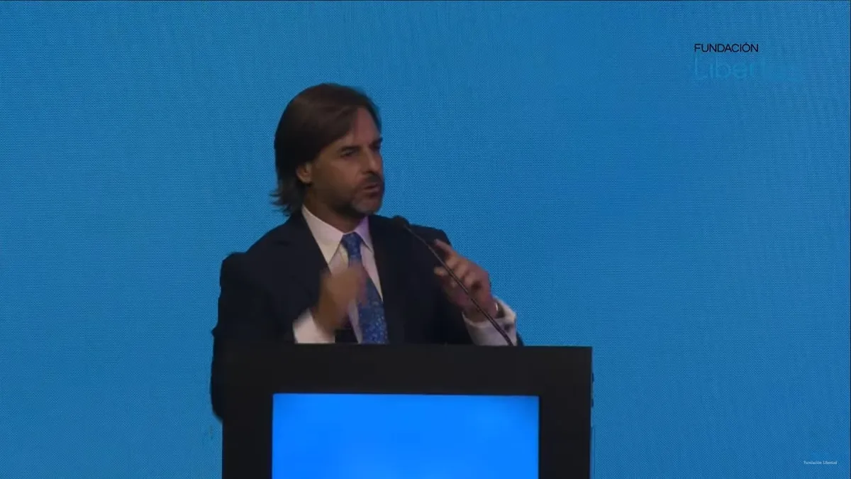 Ante Javier Milei, Lacalle Pou afirmó que la libertad necesita de un “Estado fuerte”