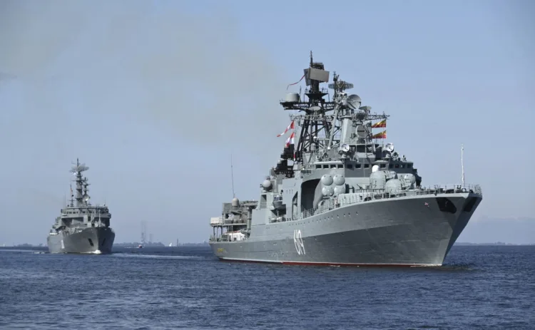 30/07/2023 July 30, 2023, St Petersburg, Leningrad Oblast, Russia: The Russian navy Udaloy-class destroyer Severomorsk sails during the Russian Navy Day parade in the Gulf of Finland, July 30, 2023 in St. Petersburg, Russia.
POLITICA 
Europa Press/Contacto/Alexander Kazakov/Kremlin Po