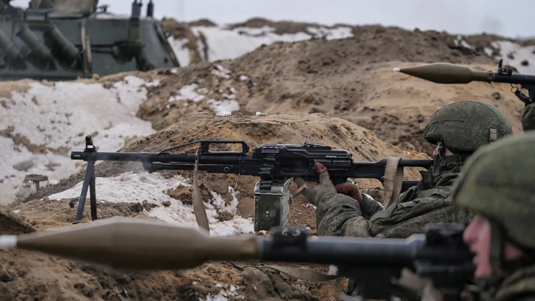 Rusia y Bielorrusia lanzan una segunda etapa de ejercicios para especializar a sus tropas en armas nucleares tácticas