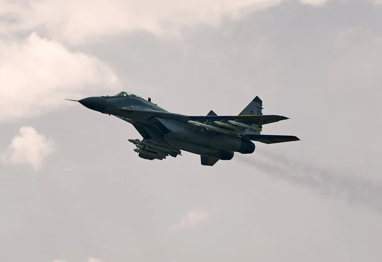 Ucrania utiliza por primera vez un avión de combate para atacar territorio ruso