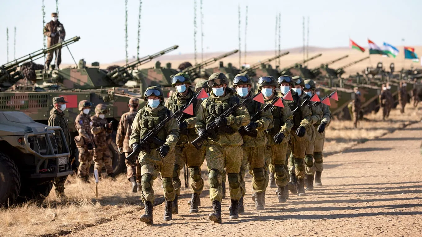 Tropas chinas y rusas realizaron un ejercicio militar conjunto contra el terrorismo