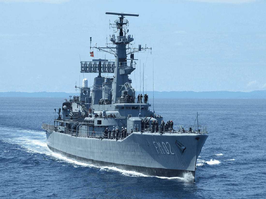 Armada de Ecuador intensifica protección contra la pesca ilegal en Las Islas Galápagos