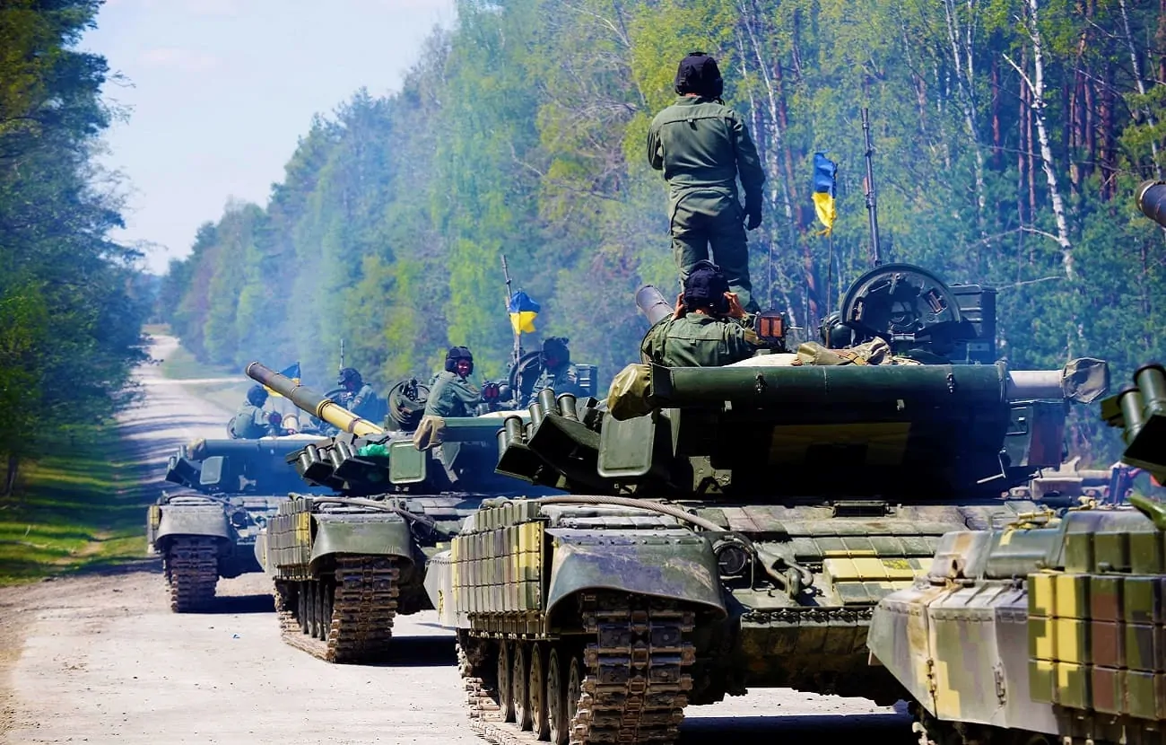 Según la OTAN, Ucrania tendrá que esperar un año antes de poder lanzar otra contraofensiva militar