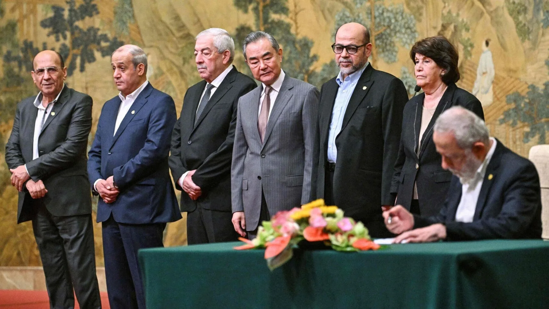 Con el auspicio de China, Hamás y Fatah firmaron un acuerdo de reconciliación