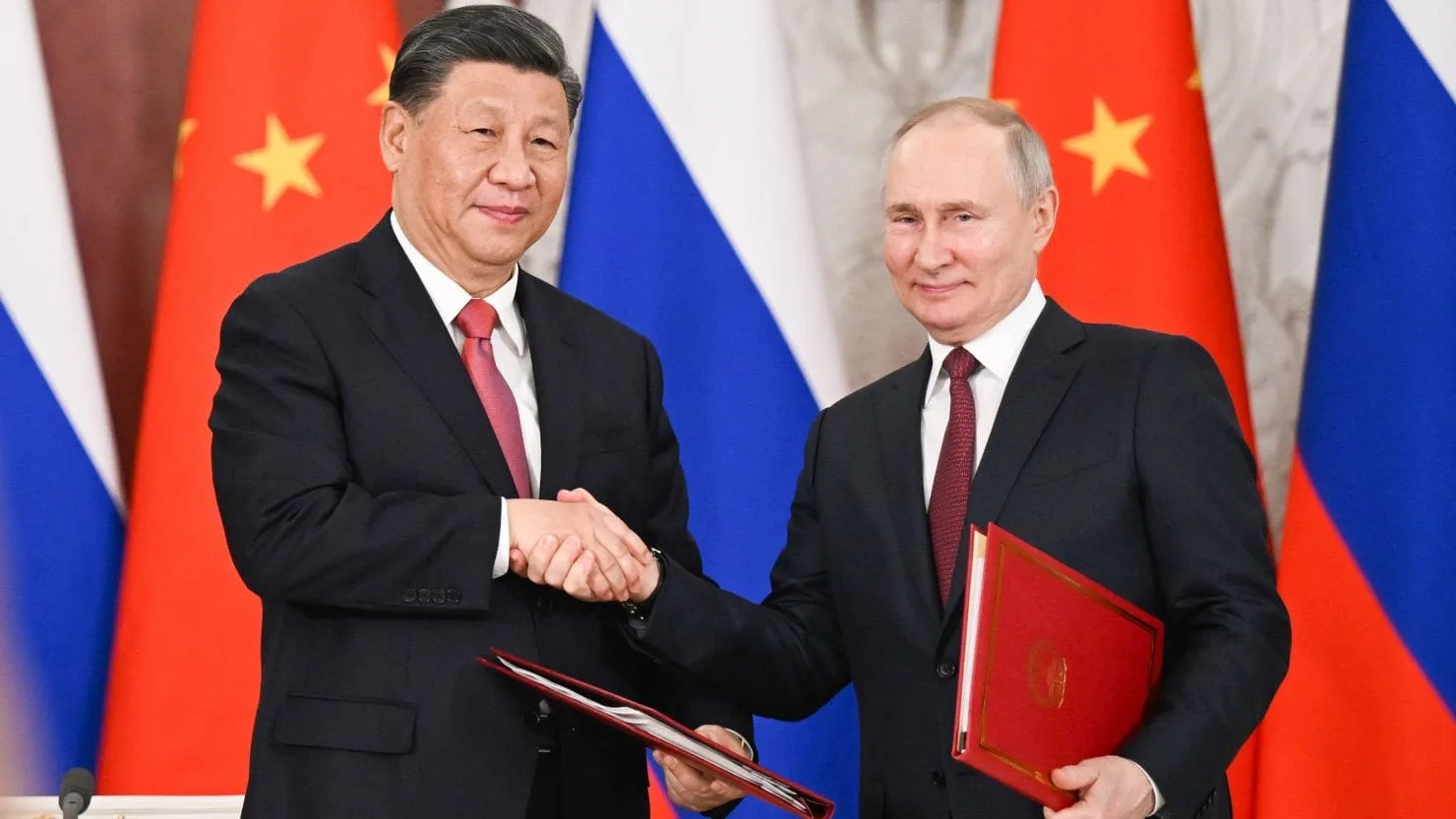 China y Rusia buscan un acuerdo para eludir las sanciones comerciales estadounidenses